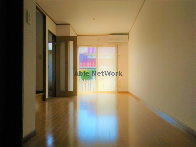 物件内観写真12　(日が差し込みます)