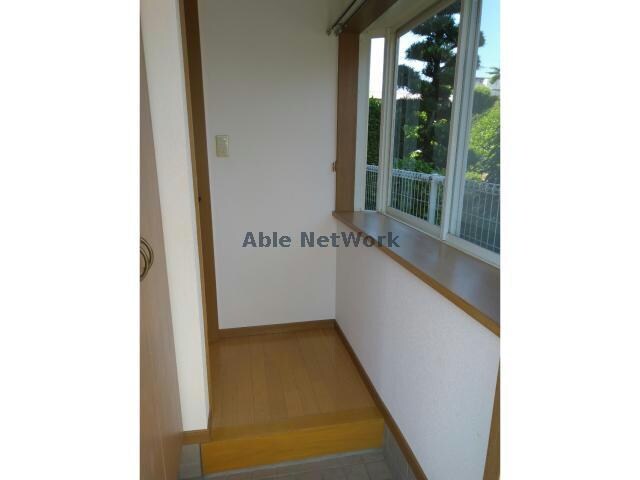 物件内観写真17　(キレイな玄関です)