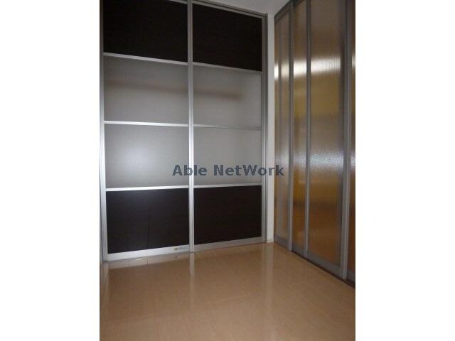 物件内観写真12　(洋室)