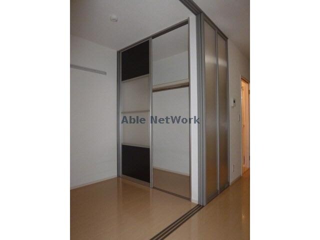 物件内観写真13　(洋室)