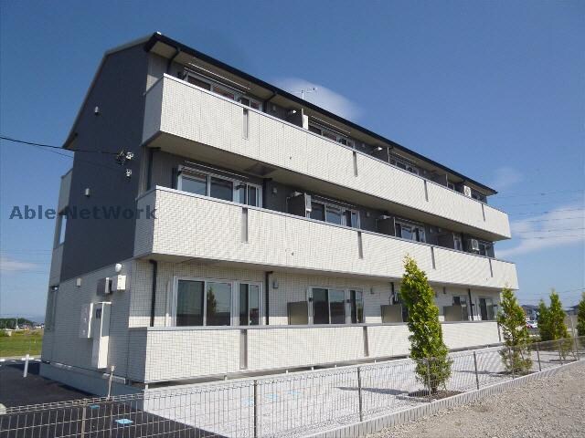 物件外観写真1　(日当りの良い建物です)