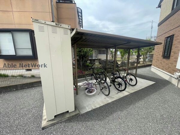 駐輪場