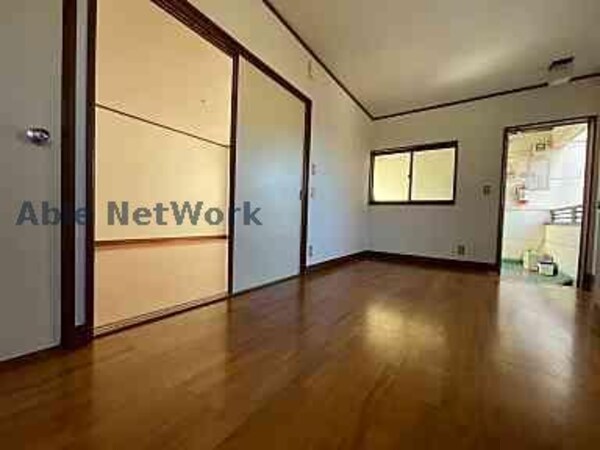 リビングダイニング