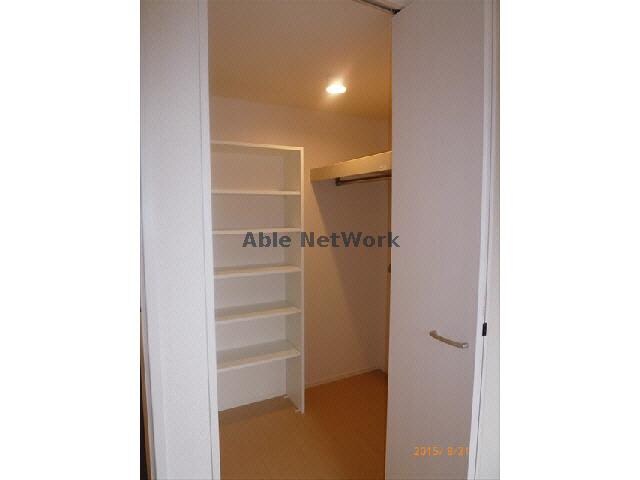 物件内観写真10　(収納)