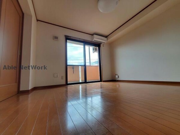 リビングダイニング