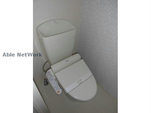 物件内観写真7　(温水洗浄便座)