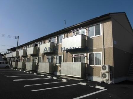 物件外観写真2　(きれいな外観です)