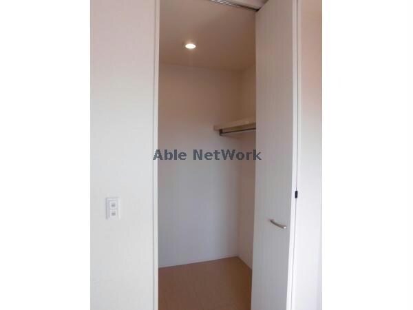 物件内観写真16　(安心の収納量)