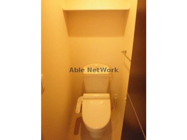 物件内観写真10　(温水洗浄便座)