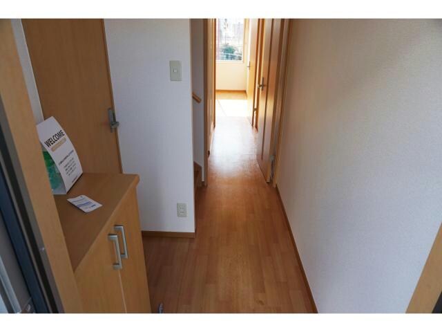 物件内観写真3　(シューズボックス付き)