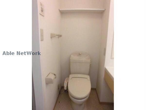 物件内観写真11　(温水洗浄便座)