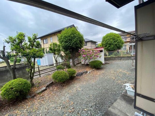 庭(洗濯物も干せます)