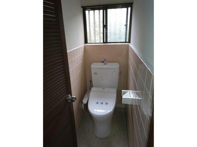 物件内観写真8　(温水洗浄便座付きです)