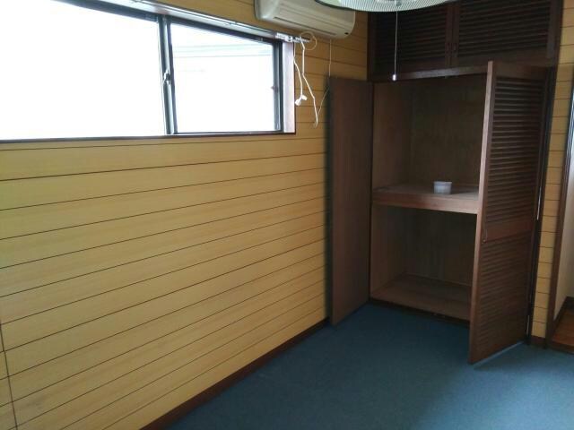 物件内観写真24　(落ち着いた色合いです)