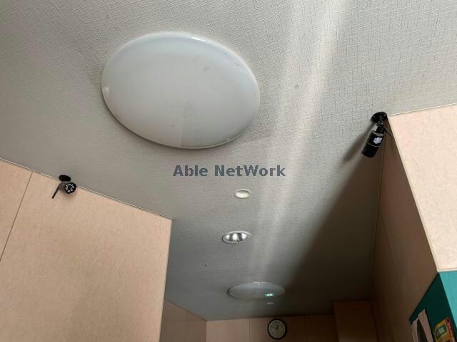 物件内観写真23　(防犯カメラあり)