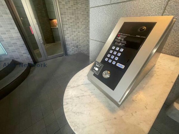 エントランス部分(安心のオートロック付きです。)