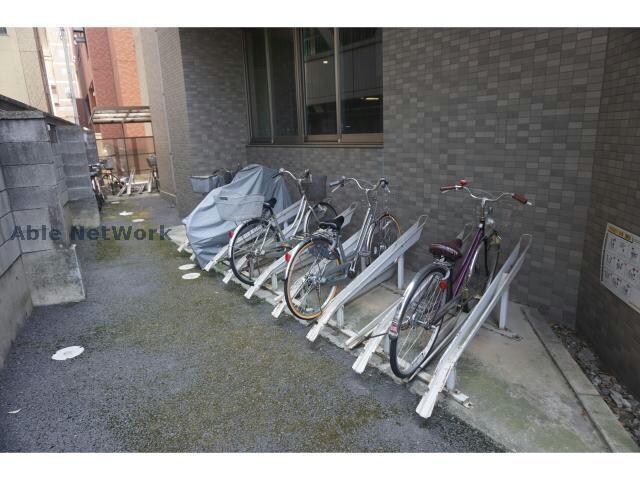 物件外観写真6　(駐輪場)