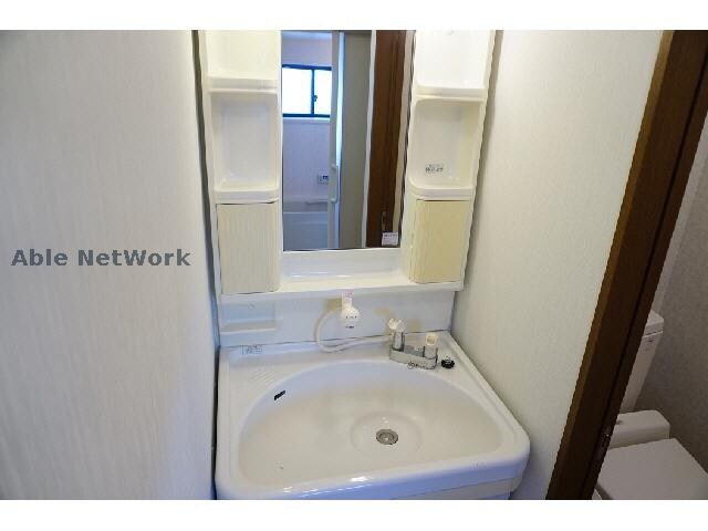 物件内観写真12　(独立洗面台)
