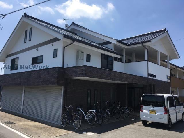 物件外観写真3　(きれいな外観です)