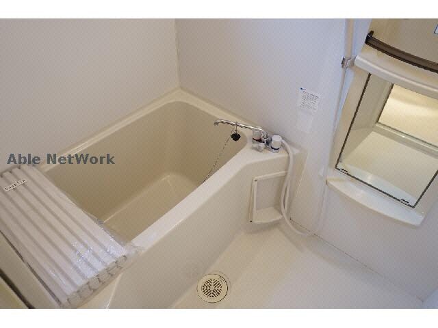 物件内観写真13　(ゆったりバスルーム)