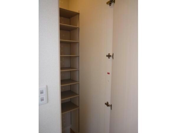 物件内観写真6　(シューズボックス付き)