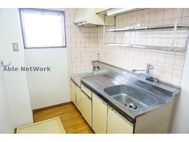 物件内観写真7　(窓がついてます)