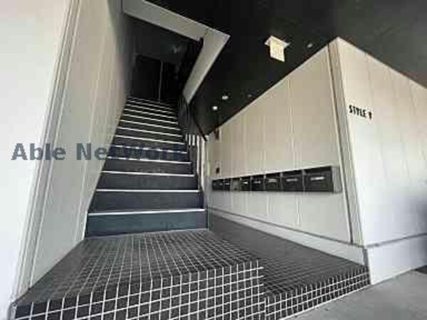 エントランス部分(きれいなエントランス)