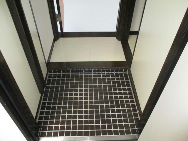 物件内観写真4　(シューズボックス付き)