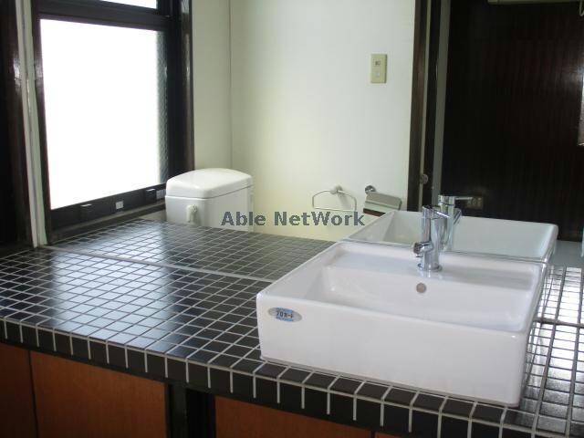 物件内観写真7　(嬉しい独立洗面台)