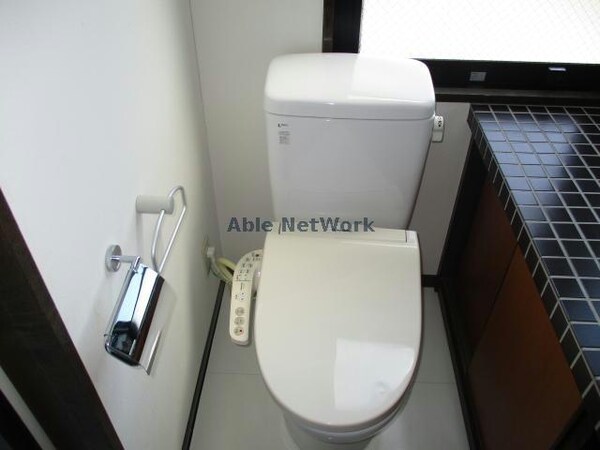 トイレ(温水洗浄便座です)