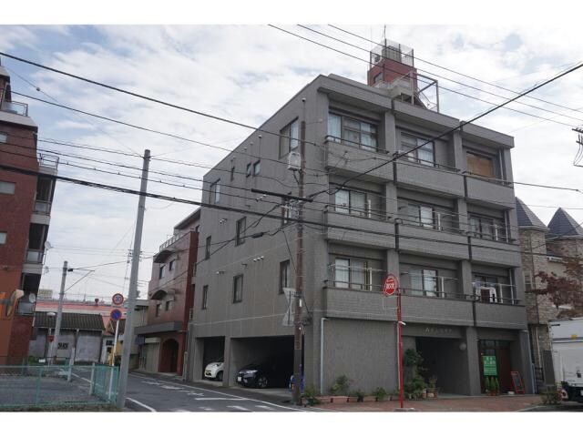 物件外観写真1　(きれいな外観です)