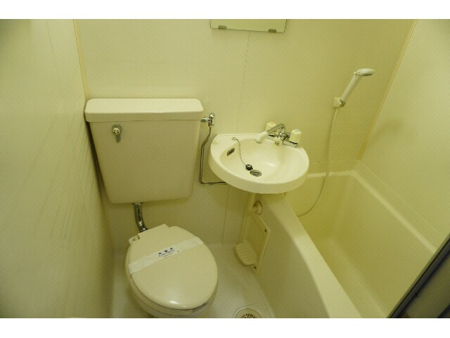 物件内観写真8　(ユニットバス)