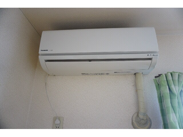 物件内観写真11　(エアコンは必需品)