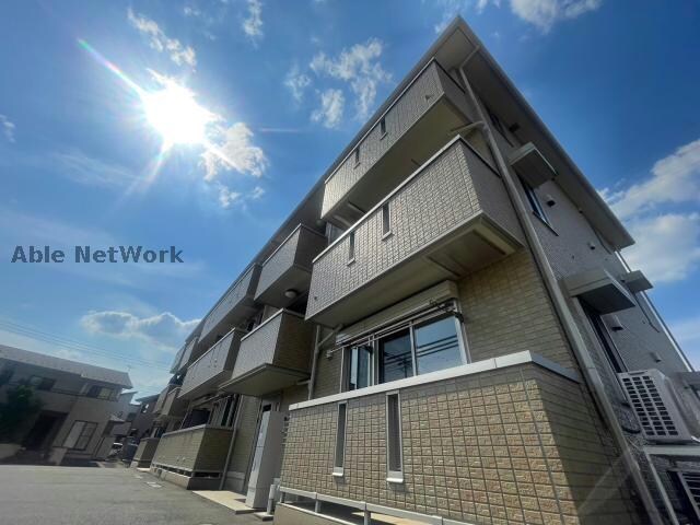 物件外観写真1　(景色に調和してます)