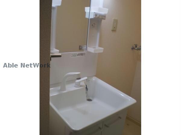 物件内観写真11　(独立洗面台)