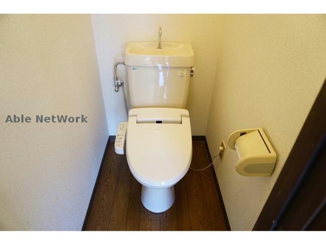 物件内観写真8　(快適な温水洗浄便座)