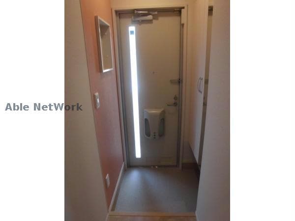 物件内観写真6　(落ち着いた色合いです)