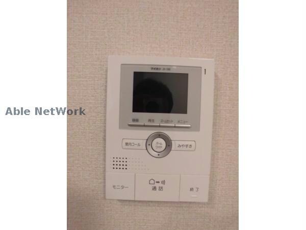 物件内観写真11　(女性も安心のTVモニターホン)