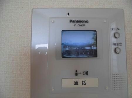 物件内観写真15　(女性も安心なTVモニターホン)