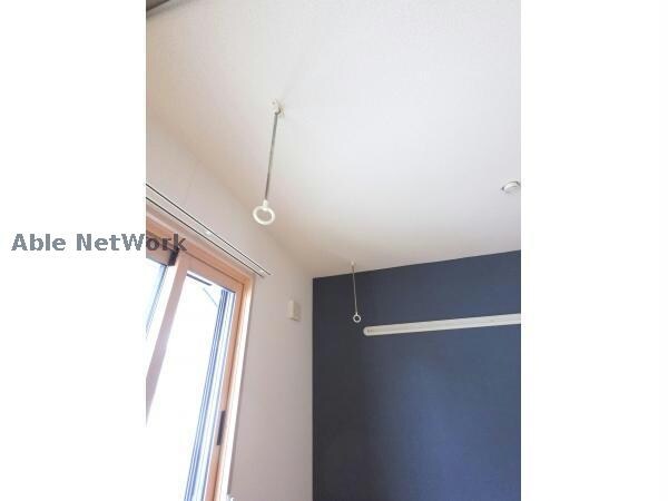 物件内観写真14　(室内物干し)