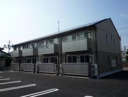 物件外観写真2　(きれいな外観です)