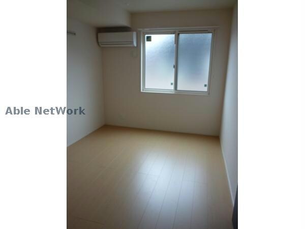 物件内観写真3　(日差しが差し込みます)