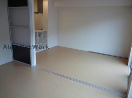 物件内観写真8　(開放感があります)