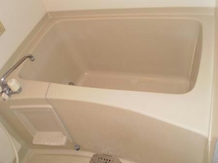 物件内観写真4　(きれいなお風呂です)