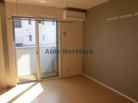 物件内観写真9　(日当たり良好です)