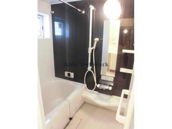 物件内観写真11　(ゆったりバスで一日の疲れを癒します)