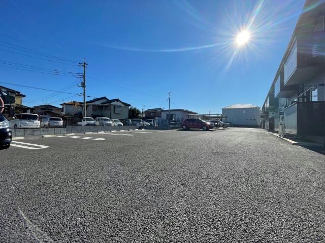 駐車場(B棟：駐車場)