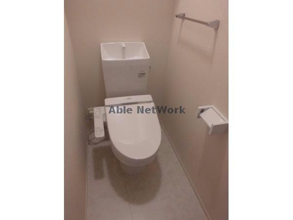 トイレ(温水洗浄暖房便座)