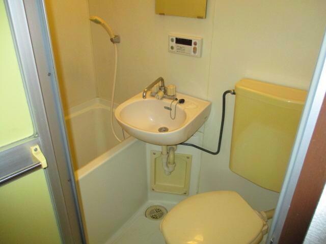 物件内観写真6　(ユニットバス)