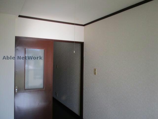 物件内観写真7　(落ち着いた色合いです)